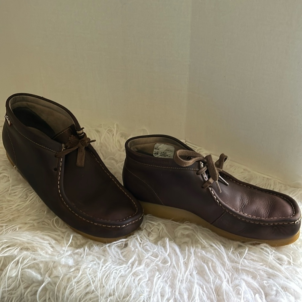 CLARKS Men’s Shacre flat heel Chukka boots Size 10